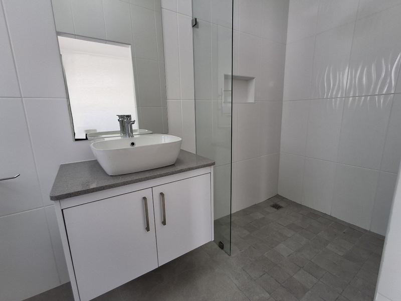 3 Bedroom Property for Sale in Golden Mile Western Cape